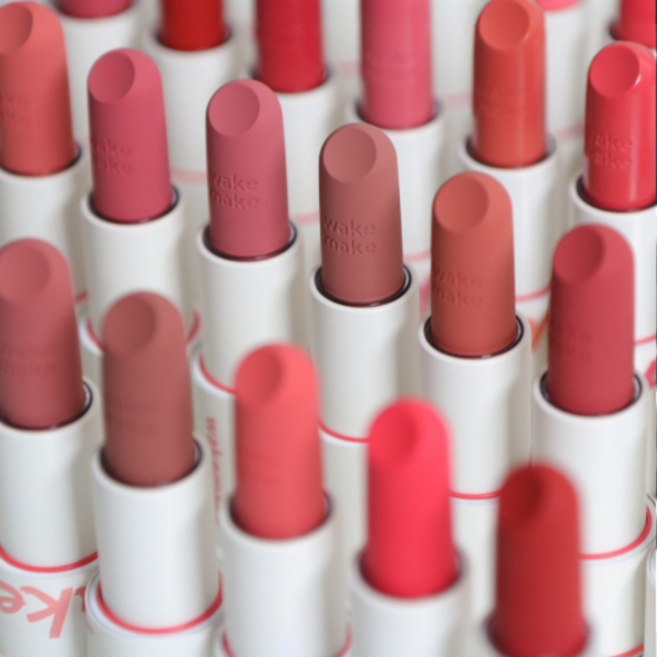 [유지력 강추]웨이크메이크 소프트 블러링 밤 스틱 블러 텍스처 초경량 밀착력 논-드라이 컴포트 케어 각질은 잠재우고 결은 메우는 프라이밍 블러 입술주름 매끈, 1개, 15허슬