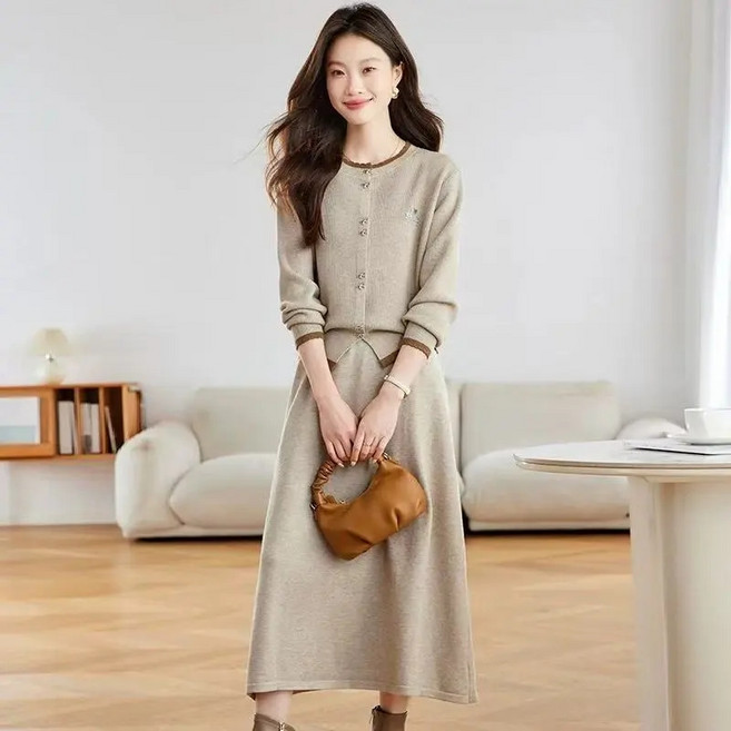 녕동 여성 투피스 세트 라운드넥 니트 카디건 스커트 봄가을 날씬해 보이는 스웨터 세트