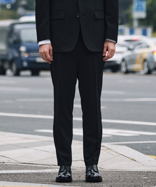 [STCO] 남성 Tech-Poly 사방스판 에센셜 포멀 정장 팬츠 클래식핏 블랙