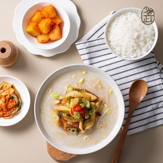 소노정 인제 맛집 황태해장국 한우사골 황태국 (냉동), 3개, 500g