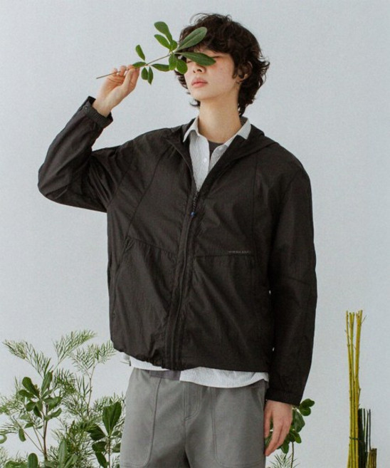 매장정품 빈폴 BEANPOLE MEN [BEANPOLEKNAP] 라이트웨이트 윈드브레이커 블랙 (BC5339N055) BC5339N055 661371