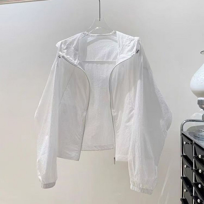 ORZQU 여성 여름 초경량 얇은 자외선 차단 바람막이 자켓 루즈핏 여름 아웃도어 등산 런닝용 집업점퍼 트렌치코트 빅사이즈 상의, 화이트