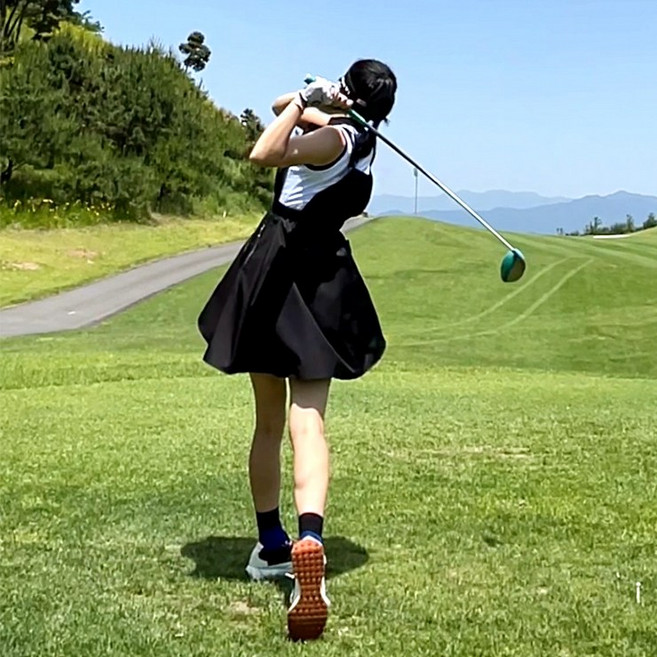 투솜 여성골프웨어 볼주머니 골프 멜빵 스커트 여자 골프 원피스 여성 봄 여름 가을 점프수트