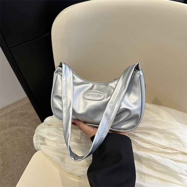 韓系高顏值單肩腋下包 手提包包 百搭單肩包 手拎包 小眾設計女包 肩背包 半月包, 銀色
