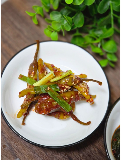 젓갈양념고추장아찌 구포시장 젓갈양념고추짱아찌맛집 정가네반찬 정반식품(주) 400g 800g, 1개