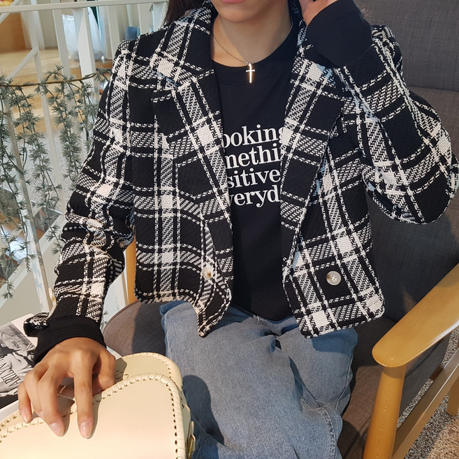 상상그이상 여성용 크롭 트위드 자켓 로맨틱 하운드 체크패턴 더블단추 간절기 긴팔자켓 고급스러운 하객룩 여성스러운 코디