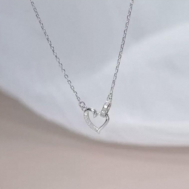 헬렌 하트 크로스 데일리 목걸이