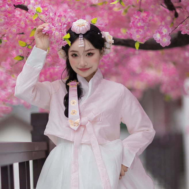 아이라 개량 한복 세트 무대 공연 사극 돌잔치 결혼식 행사복 패션 하객 상하복 속치마 포함