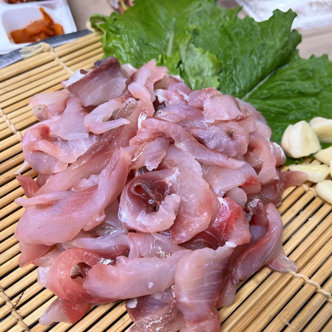 당일조업 봄제철 횟감 남해안 자연산 보리숭어회 필렛 스킨포장 삼둥이초장 증정, 1개, 300g