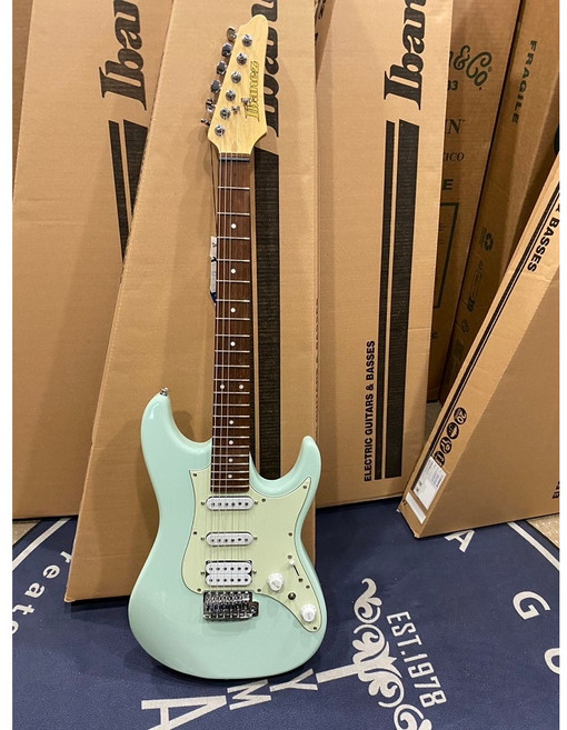 Ibanez AZES40 電吉他 薄荷綠 單單雙拾音器配置, 詳見包裝