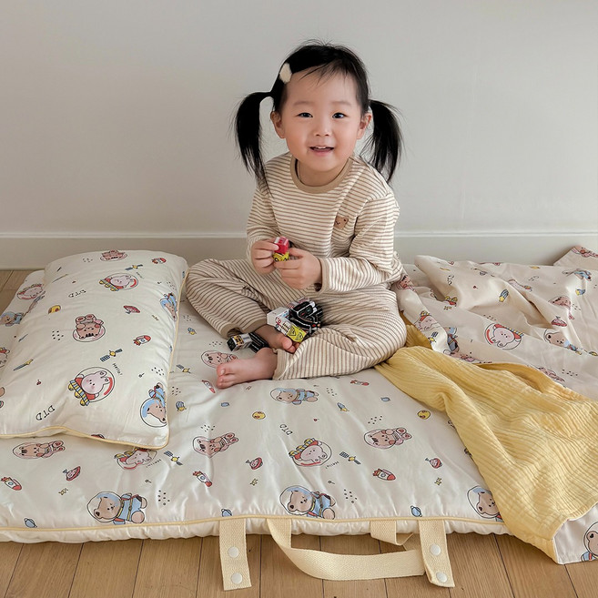 돗투돗 퓨어코튼 리버서블 휴대용 낮잠패드+베개커버 (속통 포함), 우주탐험(옐로우)