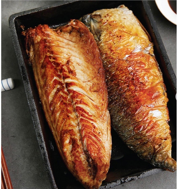 국내산 특.대. 손질고등어 2마리 (37-40cm내외), 4개