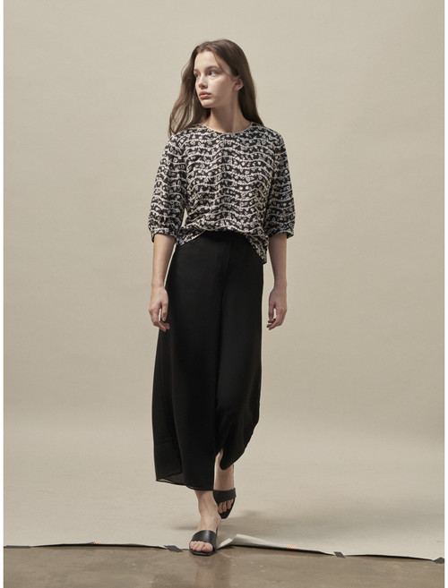 올리비아로렌 쉬폰 와이드 팬츠 VOCDL5M5121