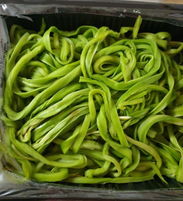 세척 불린 궁채 뚱채 궁채나물 장아찌용 줄기상추 500g, 세척 궁채 1kg, 1개