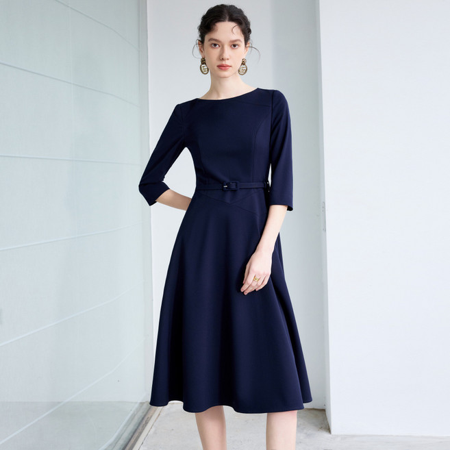2025新款職場通勤連衣裙女高級感法式優雅簡約圓領杏色收腰西裝裙