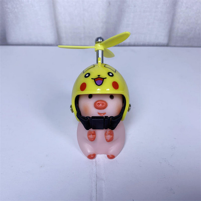 可愛小豬豬擺件 腳踏車裝飾 戴安全帽豬豬玩偶 頭盔竹蜻蜓自行車造型 車載擺件, 1個, 皮卡丘【小猪】