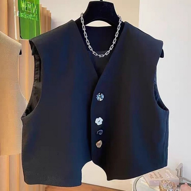 IWMAFT 여성 봄여름 정장 베스트 브이넥 버튼 포인트 슬림핏 숏기장 레이어드 캐주얼 데일리 상의 HY911