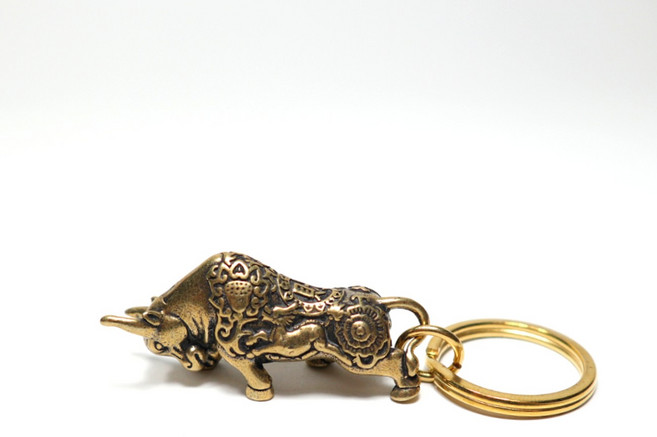 핑핑이샵 황동 열쇠고리 키링 엽전쥐 잉어 삼족두꺼비 말 황소 풍수소품 장식, 황소-황동, 1개, 혼합색상