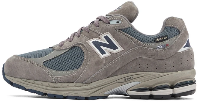 뉴발란스 2002R 고어텍스 캐슬락 남여공용 M2002R(증정품+신발끈 ), 245, M2002RXC - 쿠팡