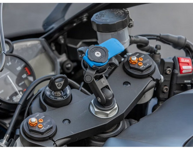 쿼드락 모터싸이클 포크스템마운트, 포함