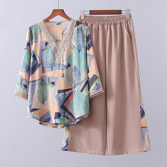 지고다그 50대 60대 여성용 브이넥 나염 셔츠 와이드 팬츠 세트 엄마 여름복 ZXC42359