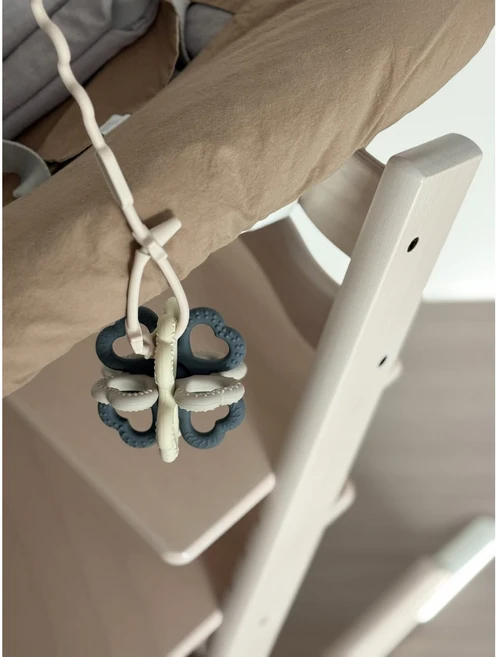 엔밀리밀리 플로링 변신 치발기 세트 구강기 신생아 이앓이 실리콘 치아발육기 아기 치발기 추천, 1개, 올리브, 플로링 1세트 - 쿠팡