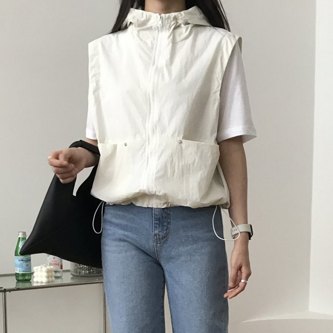 럭키제이 후드 바람막이 조끼 바스락 스트링 경량 베스트 여성 루즈핏 아우터