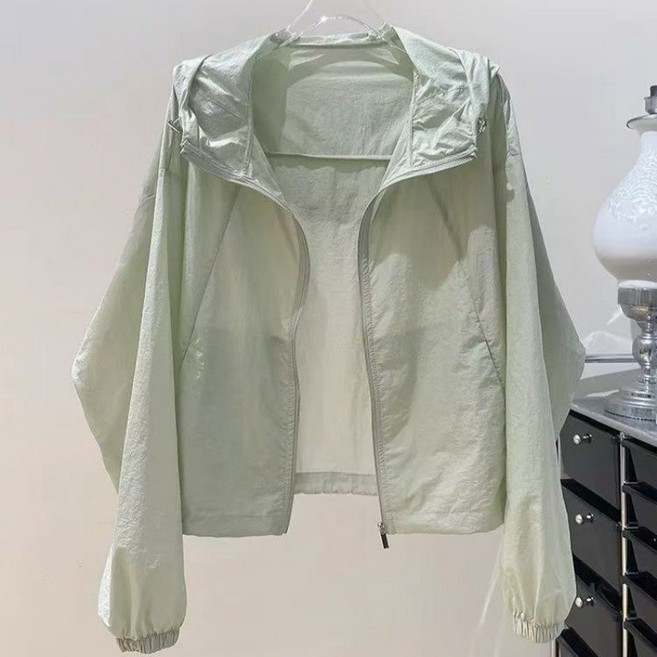 輕盈連帽防曬外套 女裝春夏薄款透氣開衫
