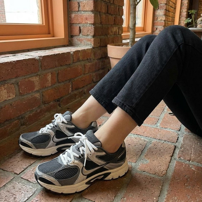 나이키 V5 여성 운동화 카키 실버 편한 데일리 슈즈