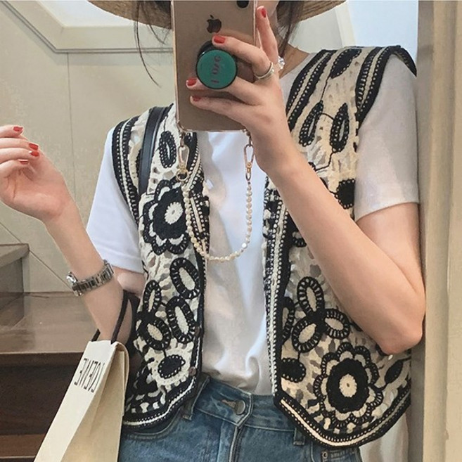 레티고 뜨개 플라워 펀칭 조끼