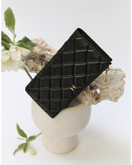 헤지스 블랙 로고장식 소가죽 장지갑 YMWIWA4F203BK