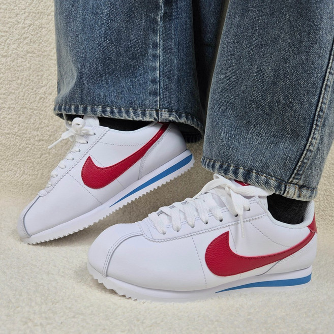 나이키 여성 코르테즈 레더 클래식 화이트 바시티레드 스니커즈 패션화 [국내매장판 A/S가능]