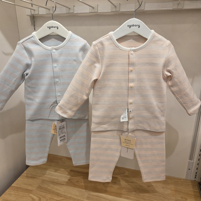 아가방 봄 ~~ 스트라이프 디자인의 슬림핏내의 ~~ 봄 내의지만 톡톡한 원단으로 겨울 가을 봄에도 ~80호 편리한 스냅단추