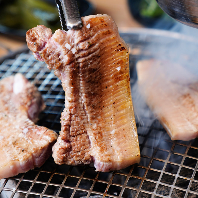 [초신선제주흑돼지] 흑오겹살500g+흑목살500g 제주산 최고등급 100% 흑돼지 삼겹살 바베큐 캠핑고기 통삼겹살, 500g, 2개