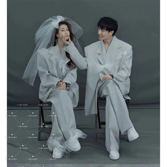 커플세미정장 스냅촬영 셀프웨딩 촬영의상 2벌 시밀러룩