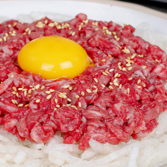 100% 프리미엄 1등급 한우 암소 육회 소스포함 250g, 1개