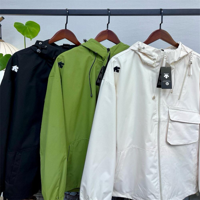 데상트 아웃도어 바람막이 가슴 입체포켓 남녀공용