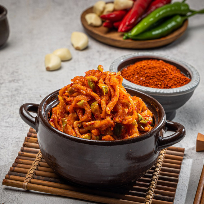 [올바른팜] 입점기념 국산 제주 월동 무말랭이 무침 반찬 전라도식 김치, 1개, 1kg