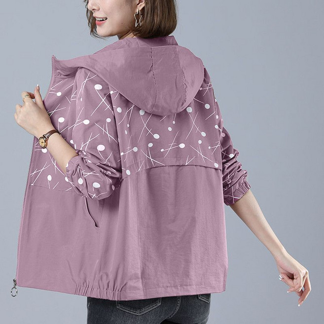 메인워크 중년여성 빅사이즈 트렌치코트 봄가을 간절기 긴팔 고급 엄마룩 시크 오버핏 데일리 패션 후드 바람막이 코트