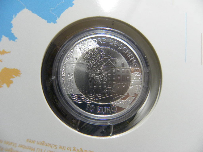 수집용 구주화 근대주화 기념지폐 지폐수집 룩셈부르크는 2010년 솅겐 조약 체결 25주년을 기념하기 위해 10위안 티타늄 금으로