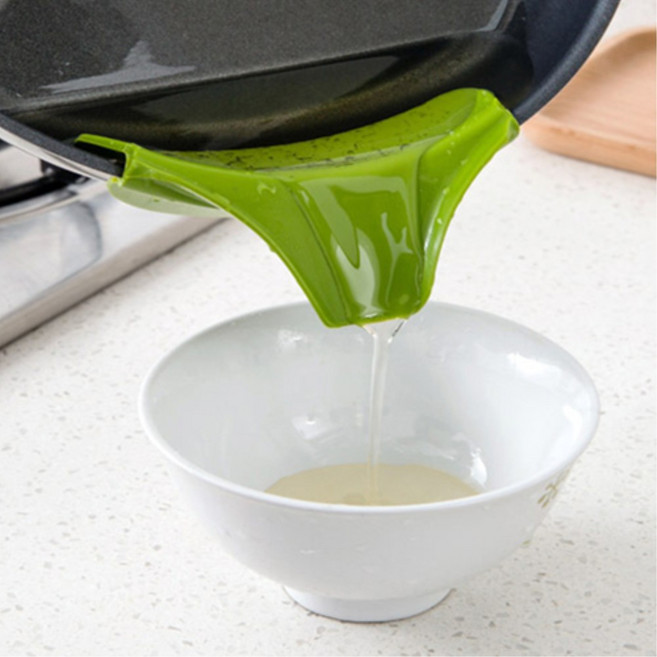 3컬러 실리콘 냄비 국물 따르개 1P 주방용 소분용 깔때기 기름 물 따르기 깔대기, 그린, 1개