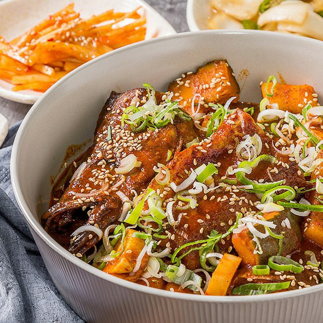 48가지 건강재료가득 시래기 코다리찜 건강 보양식 맛집 850g 1 2인분, 1개