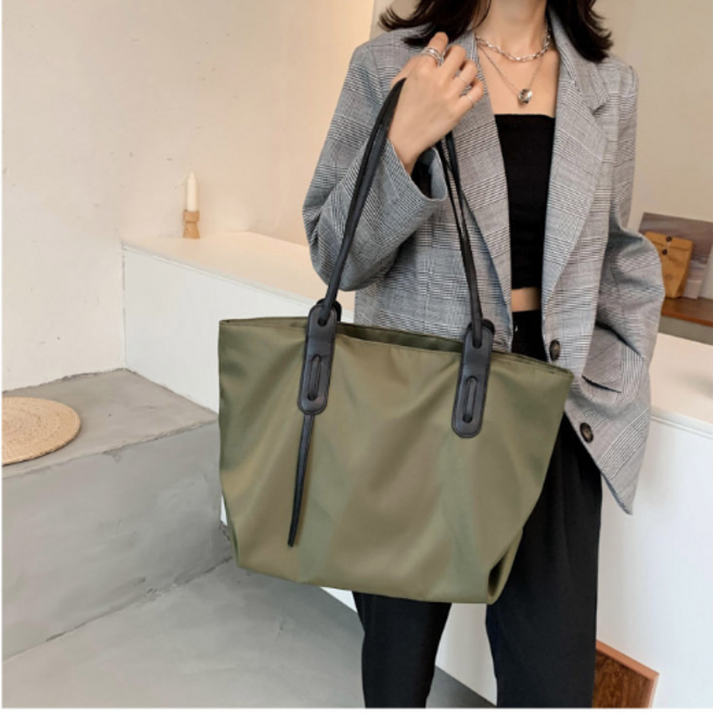 여성 심플 숄더백 남녀 공용 보스턴백 쇼퍼백 패션 가방