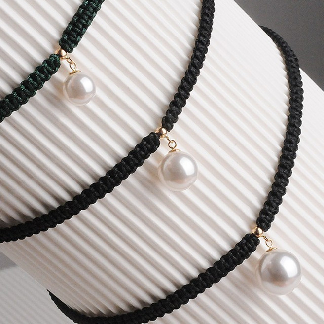 10년 어려보이는 14k 매듭 초커 스타일 스와로브스키 진주 목걸이