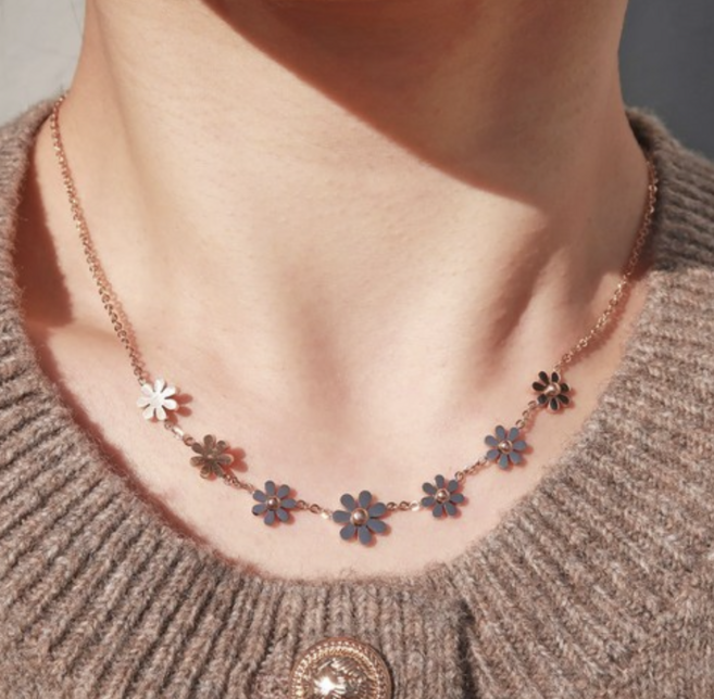 MOOLDN 플라워 촘촘 써지컬스틸 무변색 목걸이 (3colors)