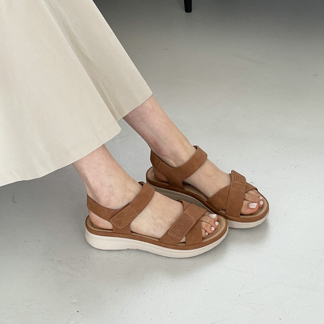 알로나 워싱 가죽 발편한 찍찍이 샌들 동남아 여행룩