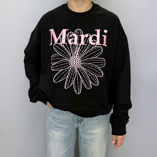 국내매장판 마르디 메크르디 플라워마르디 니들워크 자수 맨투맨 블랙/핑크 FLOWERMARDI NEEDLEWORK BLACK PINK