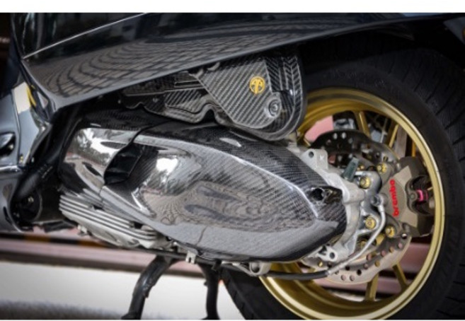 御前二輪 ARMASPEED 碳纖維空濾蓋 for VESPA GT300 引擎, 1個, 3K碳纖維紋路