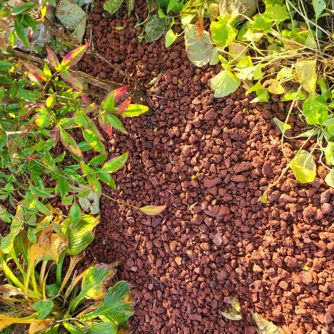 화산석 송이석 레드 10~20mm 자갈 10kg 정원 화단 꾸미기 멀칭재 화산송이석 현무암 파쇄석 화산사, 1개