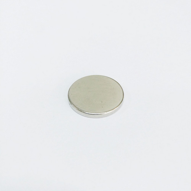 네오디움 원형자석 지름 18mm X 두께 2mm(자석등급N35)